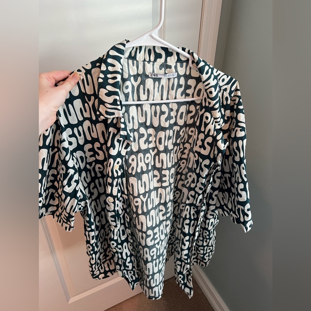 Men’s Teal/White Zara Graphic Button Down T-Shirt, size XL (EUR)
